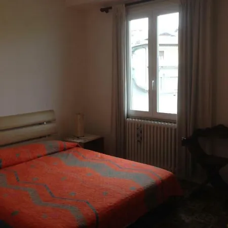 Bed and breakfast La Porta Rossa Laveno-Mombello